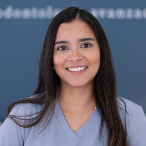 Genesis-Maria-Mejia-higienista-bucodental-clinica-alcobendas